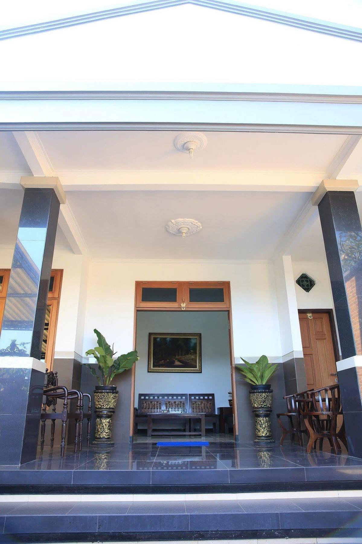 Puri Kusuma Guest House Tabanan  Exterior photo